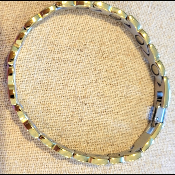 MAGNETIC BRACELET BY SABONA.SIZE 7.1/2 - Picture 2 of 8